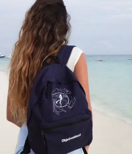 Mochila azul circular